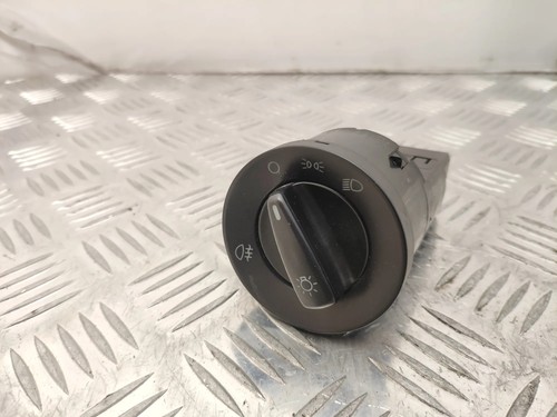 VW GOLF IV 1J1 Scheinwerferschalter 1C0941531 1.90 Diesel 66kw 2001 13640576