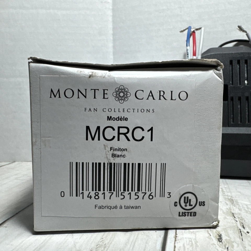 Monte Carlo  MCRC1  Hand Held Remote Control Transmitter And Receiver White - Image 2 of 4