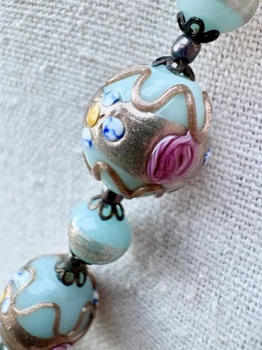 Stunning Vintage Style Murano Lampwork Necklace Tiffany Blue Roses 18”