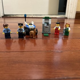 LEGO City: Police Starter Set (60136) Complete with Instructions