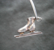 Ice Skate Skating Boot Vintage Solid Sterling Silver Charm Pendant 2.5g