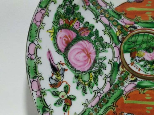 Antique Chinese Famille Rose Medallion Decorative Plate Wall Hanging - Picture 6 of 9