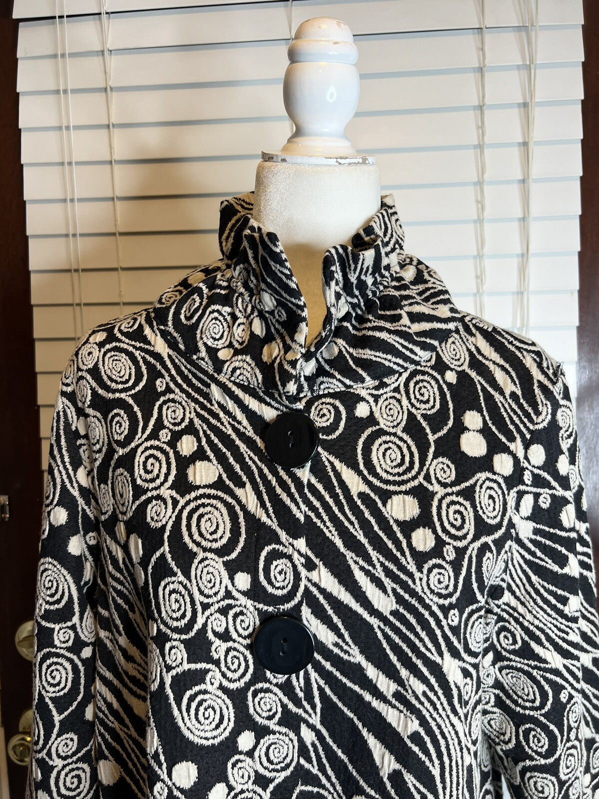 MOONLIGHT BUTTON FRONT SWEATER JACKET IN BLACK/ T… - image 6