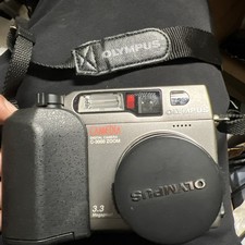 Olympus Camedia C-3000 Zoom Digital Camera