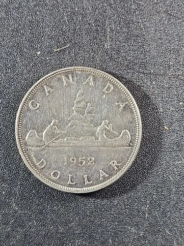 1952 CANADA $1 SILVER no water lines (0.6 oz ASW, 0.80 fine. Solid XF/AU  stk#P4