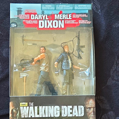 McFarlane Toys AMC The Walking Dead Daryl Dixon & Merle Dixon Figuren 2er-Pack