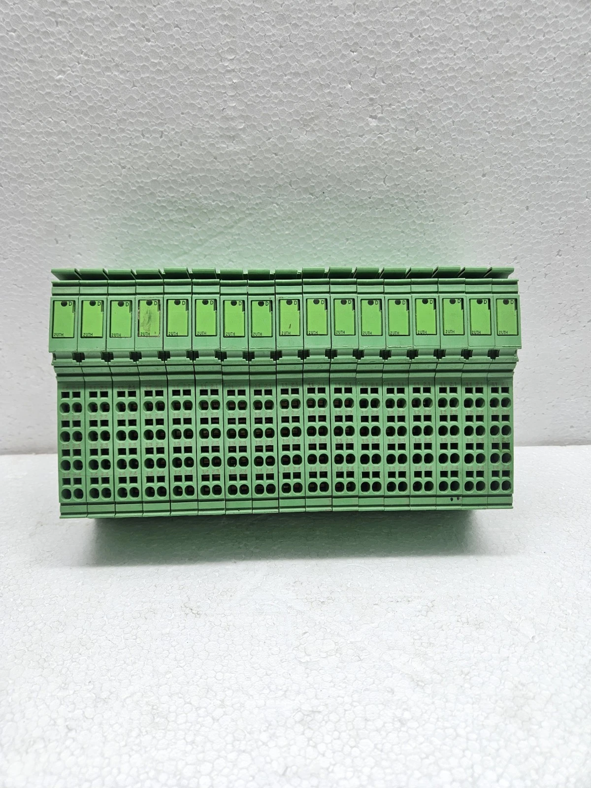PHOENIX CONTACT 2861386 (IB IL TEMP 2 UTH-PAC) Used Working Inline Temperature Module