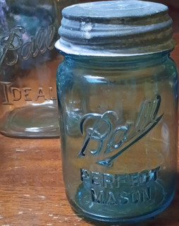 Ball Perfect Mason Blue Glass Jar w/ Zinc Metal Lid Antique 100 Yr Old Jar No 4