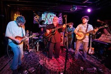 Drew Emmitt Alwyn Robinson Vince Herman Greg Garrison Andy Thorn B- Old Photo