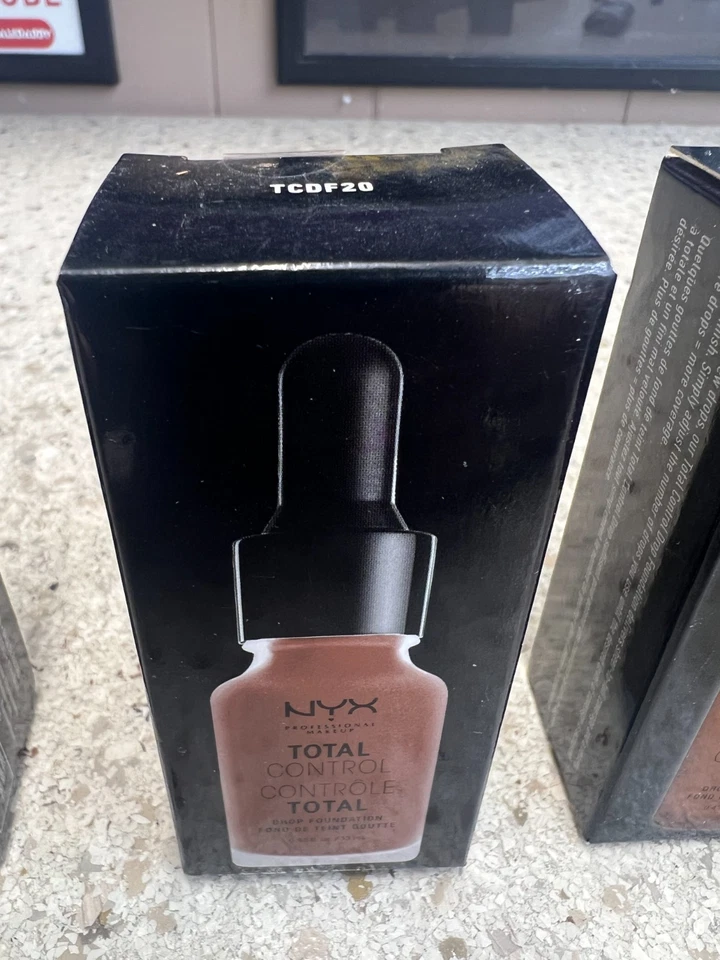 NYX PROFESSIONAL MAKEUP Total Control Drop Foundation YOU Choose Color - Image 4 of 4