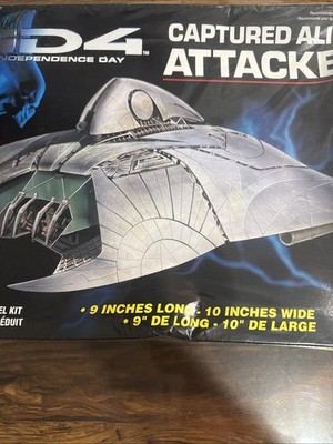 Independence Day ID4 Captured Alien Attacker Ship Model Kit
