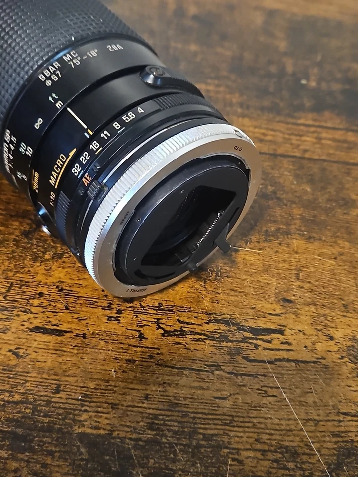 Tamron 28-135mm f1.4-4.5 macro manual focus zoom lens Japan Vintage - Image 4 of 4