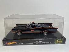 Hot Wheels 1:24 scale 1966 Classic TV Series BATMOBILE diecast