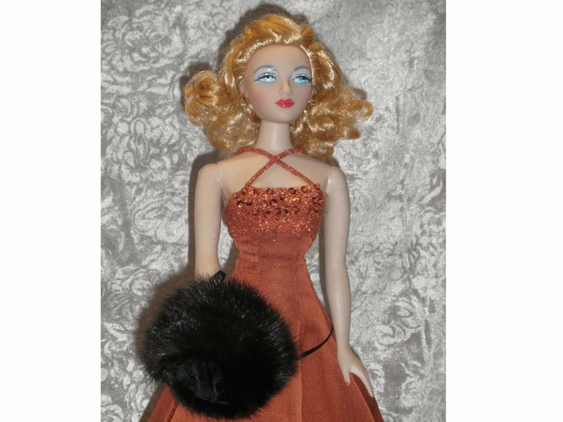 ~*~MINK FUR Muff FOR MARILYN MONROE,EVANGELINE GHASTLY DOLLS~*~