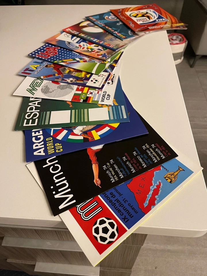 COLECCIÓN PANINI ÁLBUMES IMPRESOS COPA MUNDIAL FIFA 1970 - 2010 (11 ÁLBUMES) Foto 3 de 3