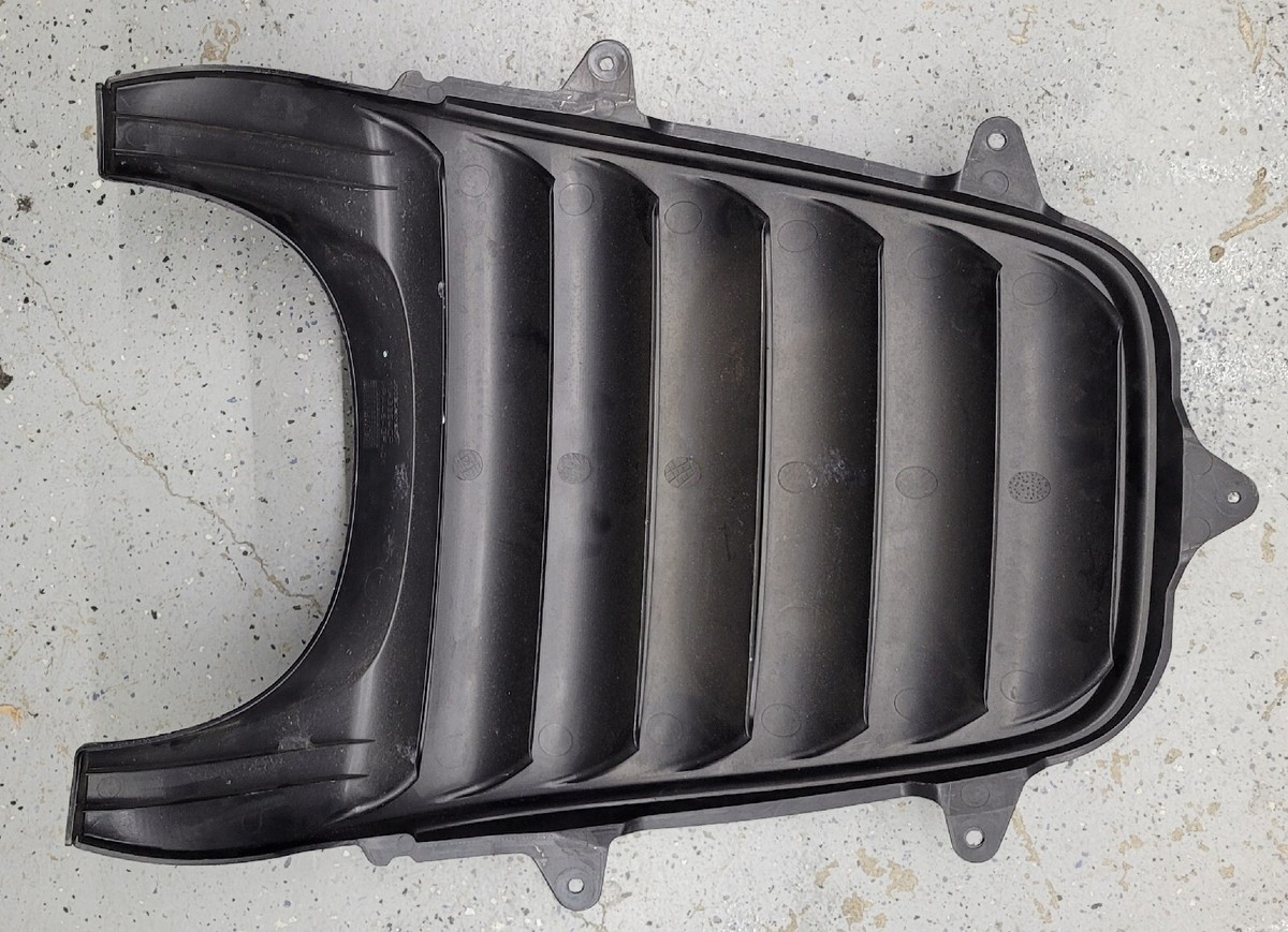 McLaren MP4-12c 650S Rear Deck Lid Center Vent Grille Panel Engine