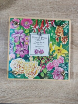 VINTAGE HOUSE OF MARBLES FLOWER PRESS BLOTTING PAPER ANDINSTRUCTIONS