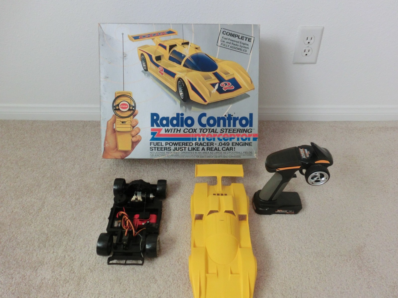 VINTAGE COX INTERCEPTOR WITH COX .049 ENGINE RTR MODIFIED TETHER CAR VINTAGE RC