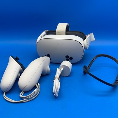 Meta Quest 3 128GB VR Headset (White) w/ Accessories