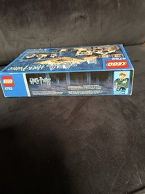 LEGO Harry Potter Professor Lupin's Classroom 4752 Complete Set 155 pcs