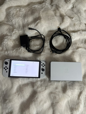 Nintendo Switch OLED Model - 64GB/White
