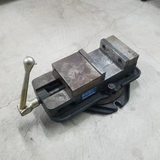 KURT Mfg. Co. D675 Anglock 6" Precision Machinist Vise With Swivel Base - USED