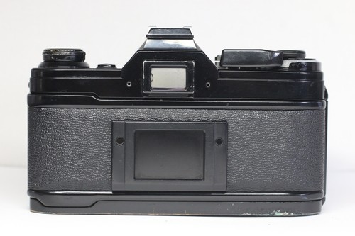 Canon AE-1 35mm SLR Film Camera + New FD MACRO 50mm F/3.5 MF Lens From Japan - Picture 3 of 17