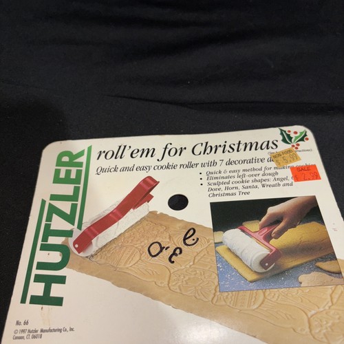 Vintage 1997 Hutzler Roll 'Em Christmas Cookie Roller 7 Designs - Picture 7 of 24