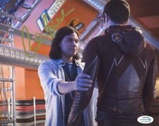 Carlos Valdes The Flash Autographed Signed 8x10 Photo ACOA