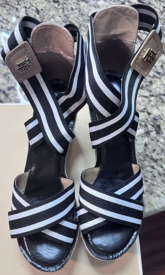 Tommy Hilfiger Mujer Plataforma Cuña Punta Abierta Tobillo Envoltura Foto 4 de 4