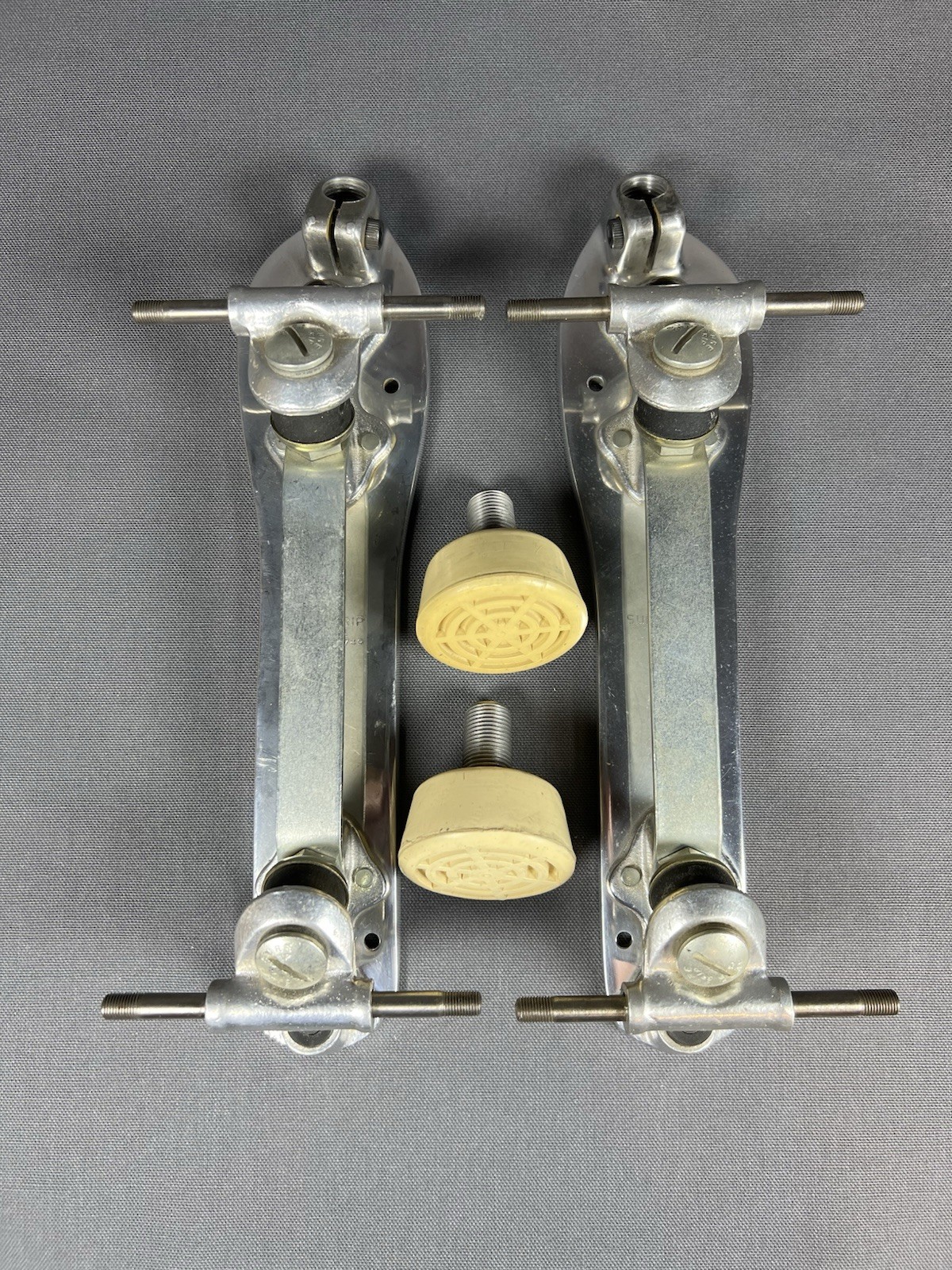 NOS Vintage Sure Grip CYCLONE Roller Skate Plates Size 8 Quad Hyde Snyder Rare