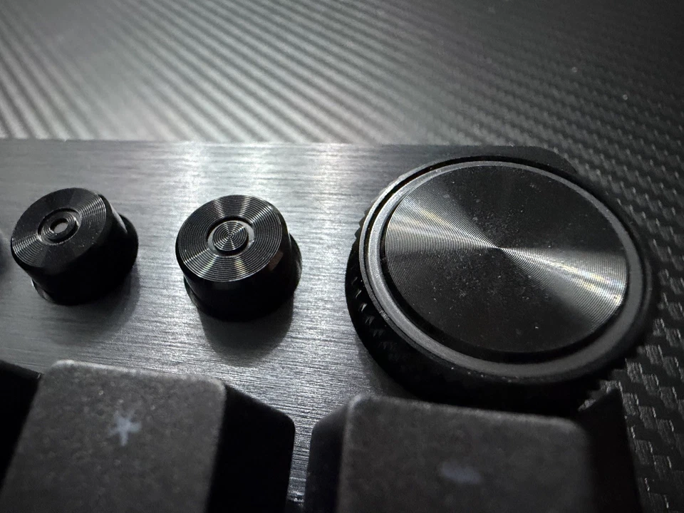 Razer Huntsman V3 Pro Wired Analog Optical Esports Keyboard - Image 4 of 4