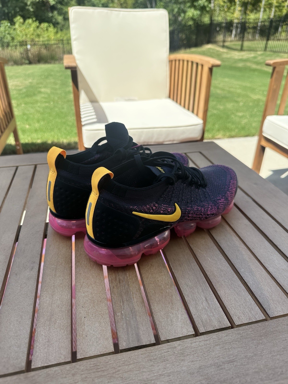 Nike Air VaporMax Flyknit 2 Pink Blast Size 10