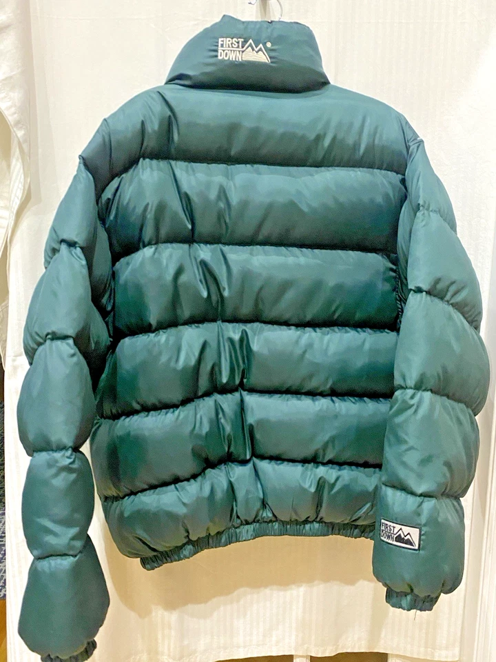 Chaqueta acolchada reversible First Down EE. UU. 90 talla L negra verde poliéster logotipo grande Foto 3 de 4