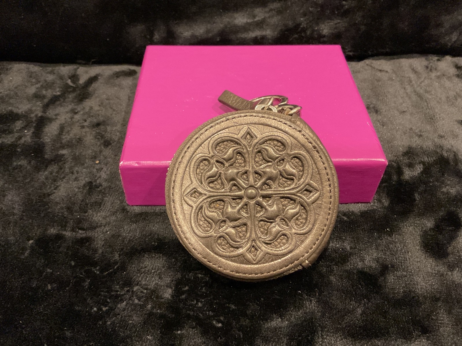 Brighton FERRARA Zip Laser Cut Leather Coin Purse Case Off White EUC thumbnail 2