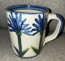 LOUISVILLE STONEWARE-Kentucky 12oz Pottery Mug BLUE CORNFLOWERS/BACHELOR BUTTON