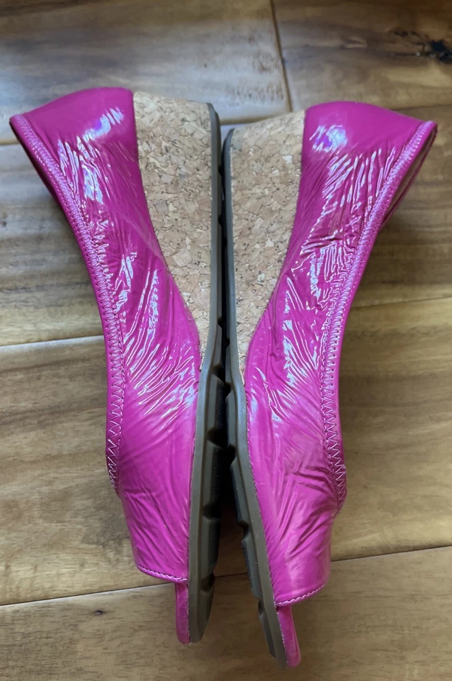 COLE HAAN-Tali Air-Peep Toe Ballet Wedge-Rosa Caliente Talla 8AA Charol Foto 2 de 4