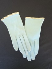 1950s Vintage Powder Blue 6.5 Gloves With White Fringe