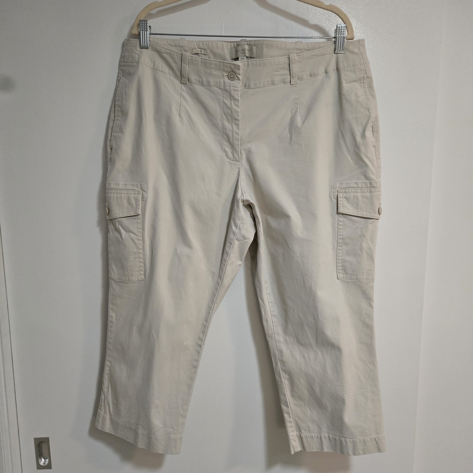 Talbots Plus Size 16W Khaki Signature Capri Mid Rise Cargo P