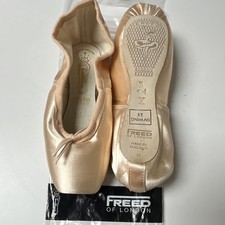 Freed of London Women s Pink Satin Pointe Ballet Shoes DWVING