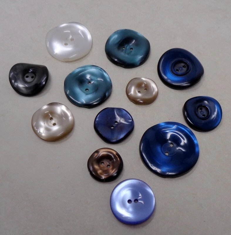 Mercerie Lots de boutons pour la couture verts coloris et tailles