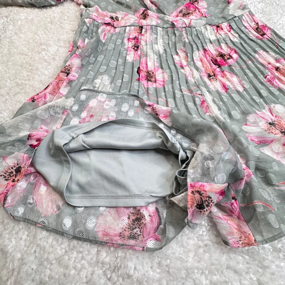 Express Floral Long Sleeve Pleated Wrap Romper Pink Gray Womens Large - Image 4 of 4