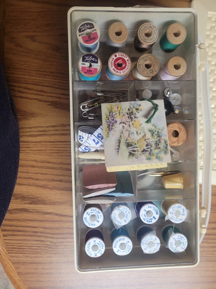 Vintage Plastic Sewing Caddy Box with Tray and Contents Lot - Image 4 of 4