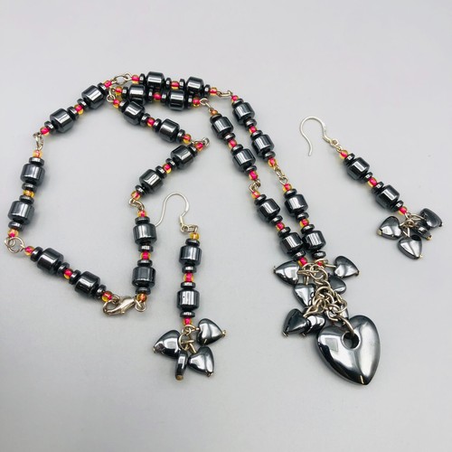 Silver Azabache & Coral Beads Blackamoor Heart cylinderical Necklace & earing - Picture 3 of 4