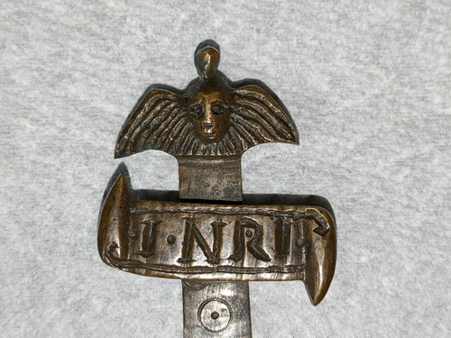 Siglo X / XI 9 en Bronce Normando Crucifijo Románico con Calavera y Ángeles - Imagen 6 de 11