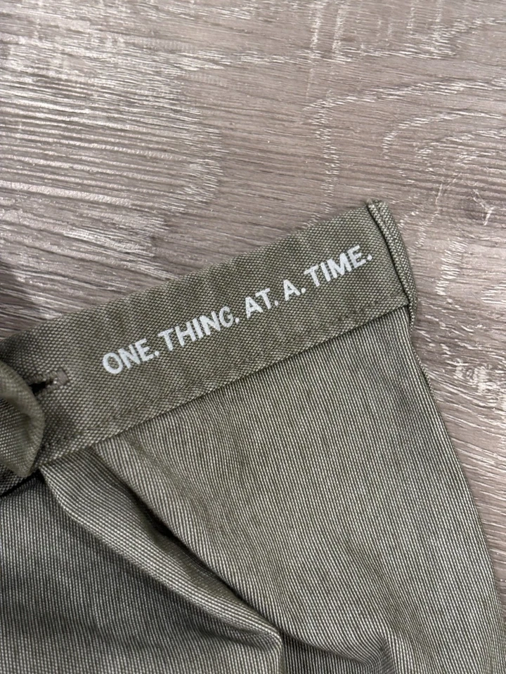 Camisa Lululemon Commission Manga Larga Abotonada Elastizada Verde Para Hombre XL Foto 4 de 4