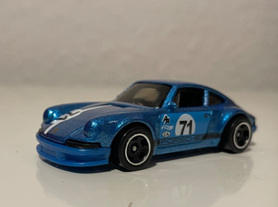 Hot Wheels 71 Porsche 911 Blau Metallic