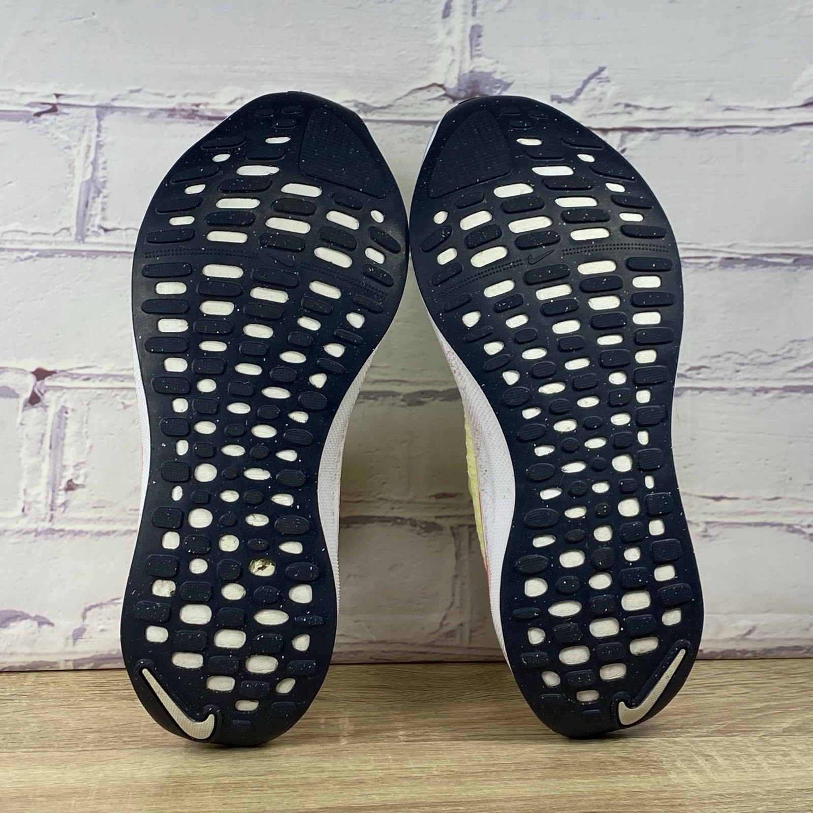 Nike ReactX Infinity Run 4 Barely Volt Women's Si… - image 7