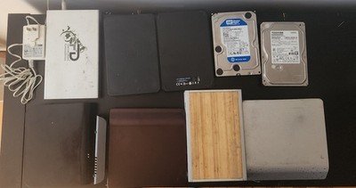 Lot of Seagate/Western Digital Internal & External Hard Drives 8+ Terabytes