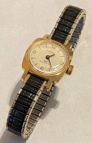 Vintage Timex Ladies Gold Tone Mechanical Wind-up Watch Water Resistant Mexico